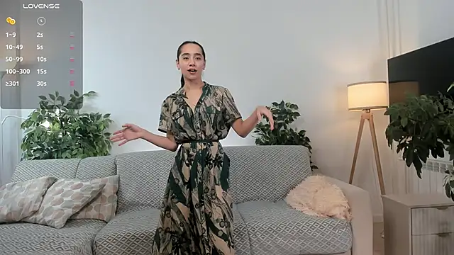 Snapshot of LoidaTatom chatting on October 8, 2025, 1:03 am LoidaTatom online show from October 8, 2025, 1:03 am