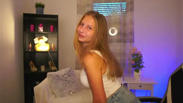 Snapshot of emmie_murray chatting on November 5, 2025, 2:06 pm emmie murray online show from November 5, 2025, 2:06 pm