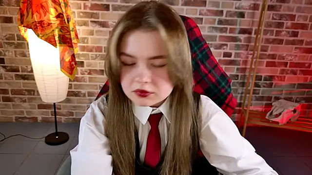 HaleySun online show from October 8, 2025, 1:09 pm