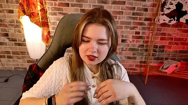 HaleySun online show from October 9, 2025, 1:20 pm