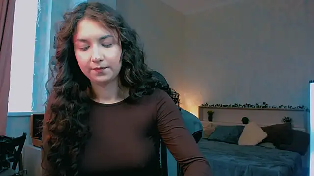 raviolly046 online show from October 25, 2025, 10:23 am