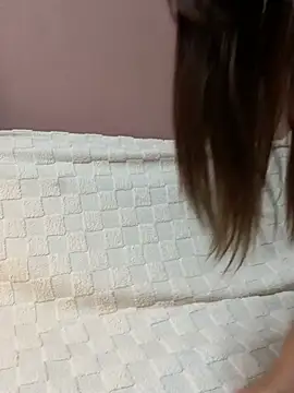 Snapshot of redrose520 chatting on March 4, 2026, 12:22 pm redrose520 online show from March 4, 2026, 12:22 pm