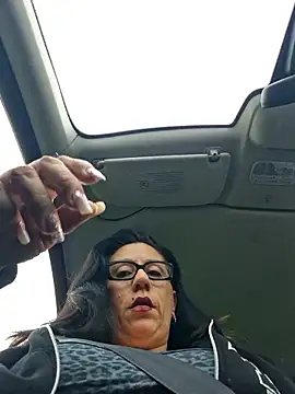 Snapshot of Lolytamilf chatting on January 16, 2026, 9:46 am Lolytamilf online show from January 16, 2026, 9:46 am