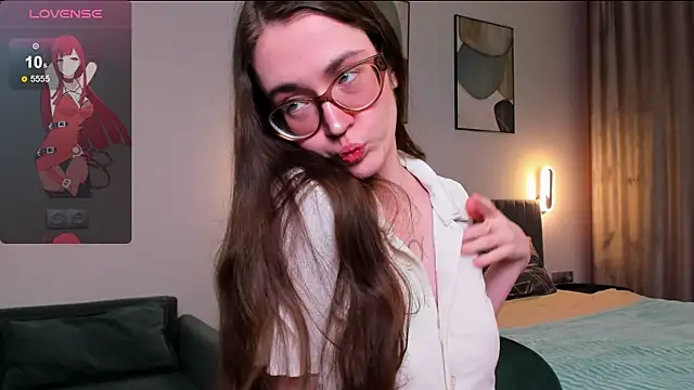 bellacatlovesmeat online show from October 1, 2025, 6:36 pm