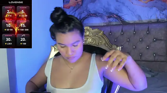 Snapshot of Tamara_Johnss_ chatting on October 22, 2025, 3:07 am Tamara Johnss online show from October 22, 2025, 3:07 am