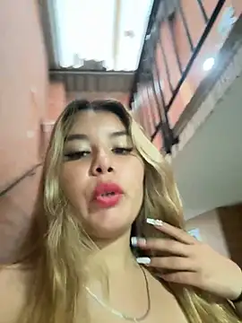 Violettt hot online show from November 4, 2025, 10:31 pm