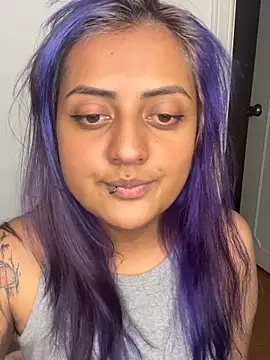 sunnymoonn 1 online show from October 18, 2025, 10:54 pm