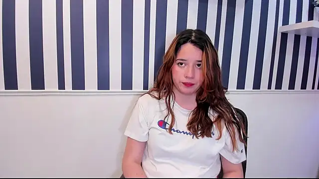 Dani Velasquez online show from October 7, 2025, 2:58 pm