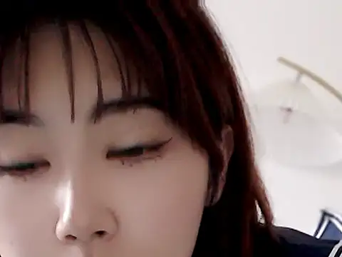 Snapshot of XIXI11111 chatting on October 22, 2025, 12:44 am XIXI11111 online show from October 22, 2025, 12:44 am