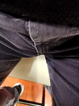 Gigolo31per31 online show from November 4, 2025, 4:50 pm