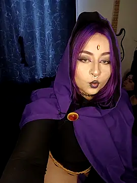 Snapshot of Iluromi chatting on October 30, 2025, 6:19 pm Iluromi online show from October 30, 2025, 6:19 pm