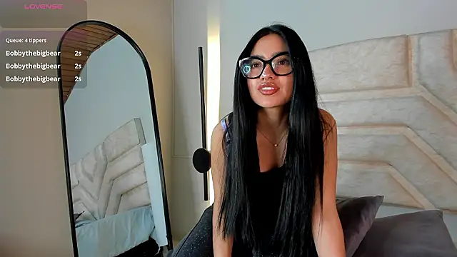 cherry bunnyx online show from February 27, 2026, 4:23 am