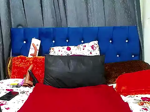 Snapshot of BustyBMWx chatting on October 2, 2025, 8:16 pm BustyBMWx online show from October 2, 2025, 8:16 pm