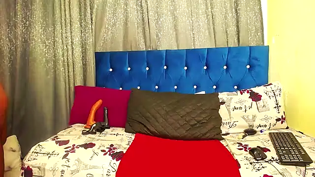 Snapshot of BustyBMWx chatting on November 14, 2025, 7:51 am BustyBMWx online show from November 14, 2025, 7:51 am