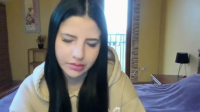 Malibu J online show from November 6, 2025, 8:04 am