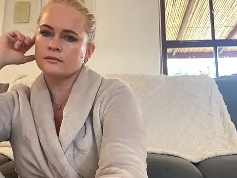 Sweet-TessaXX online show from October 1, 2025, 5:46 am