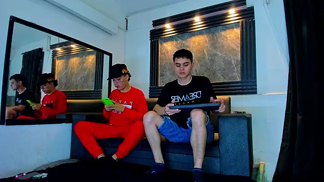 ALEX MILLER25 online show from September 28, 2025, 3:56 am