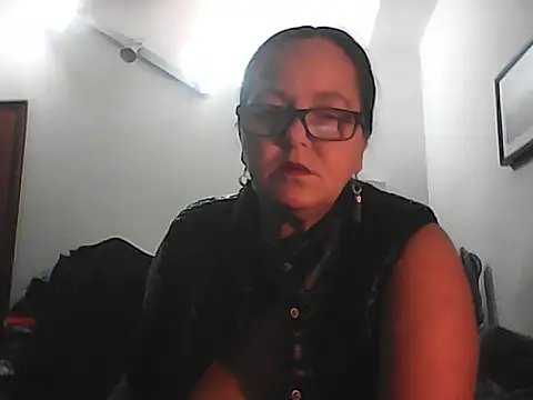 Snapshot of DOLCECOPPIA2025 chatting on November 16, 2025, 12:16 am DOLCECOPPIA2025 online show from November 16, 2025, 12:16 am