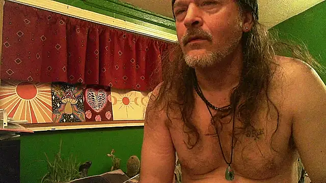 HippieDad333 online show from May 6, 2026, 9:03 am