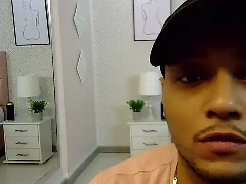 Snapshot of Max_Rivers chatting on October 4, 2025, 7:12 pm Max Rivers online show from October 4, 2025, 7:12 pm