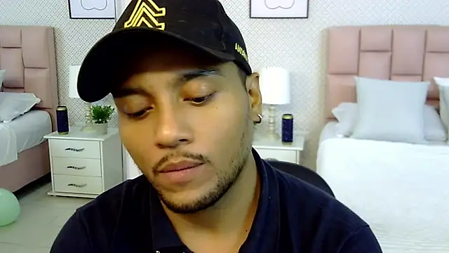 Snapshot of Max_Rivers chatting on October 9, 2025, 7:34 pm Max Rivers online show from October 9, 2025, 7:34 pm