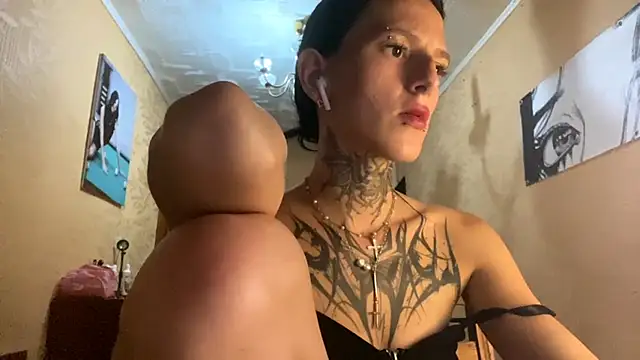 Snapshot of NamBraun chatting on October 5, 2025, 6:17 pm NamBraun online show from October 5, 2025, 6:17 pm