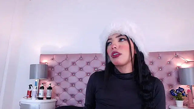 Snapshot of Liv20_ chatting on October 9, 2025, 3:26 am Liv20 online show from October 9, 2025, 3:26 am