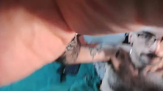 Snapshot of hungbot chatting on October 20, 2025, 7:42 am hungbot online show from October 20, 2025, 7:42 am