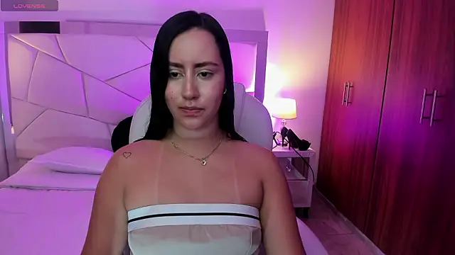 Snapshot of Natasha_Kiim_ chatting on March 9, 2026, 4:38 am Natasha Kiim online show from March 9, 2026, 4:38 am