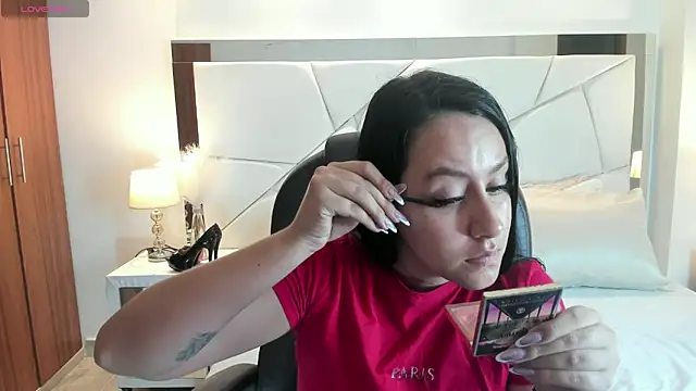 Snapshot of Natasha_Kiim_ chatting on May 3, 2026, 3:23 am Natasha Kiim online show from May 3, 2026, 3:23 am