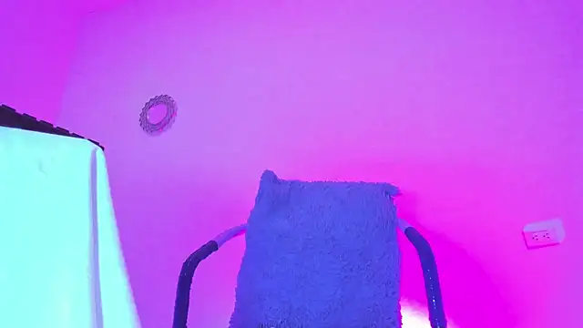 naty hot4uu online show from January 12, 2026, 11:37 am