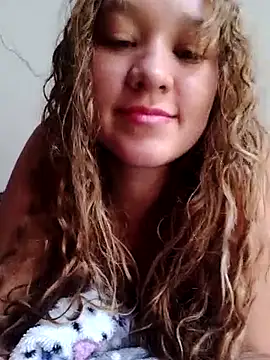 lucia-31 online show from September 24, 2025, 2:31 pm