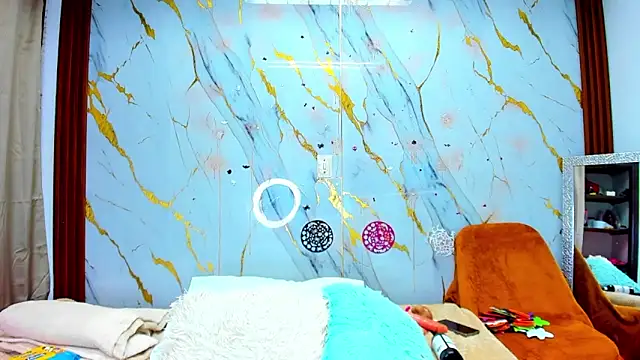 Snapshot of Annie_Evenss chatting on November 5, 2025, 8:31 pm Annie Evenss online show from November 5, 2025, 8:31 pm