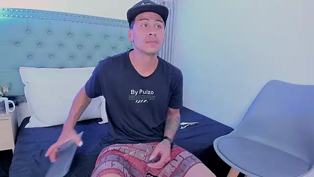 Erack and Emmy online show from October 18, 2025, 3:42 am