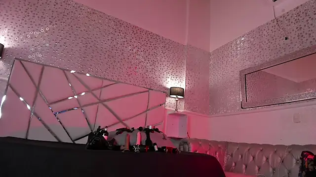 Snapshot of MaraBlake_ chatting on March 13, 2026, 9:10 pm MaraBlake online show from March 13, 2026, 9:10 pm