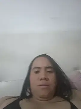 nicayujo online show from October 6, 2025, 10:29 pm