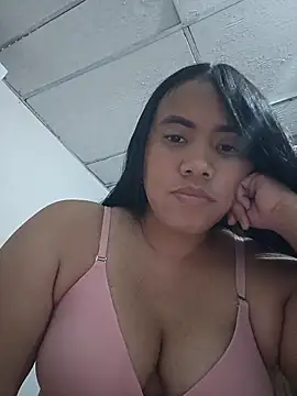 nicayujo online show from October 7, 2025, 7:11 pm