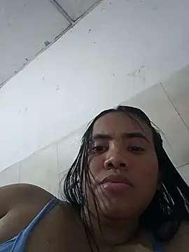 nicayujo online show from October 10, 2025, 7:13 pm