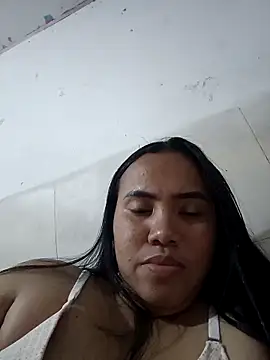 nicayujo online show from October 31, 2025, 3:29 am