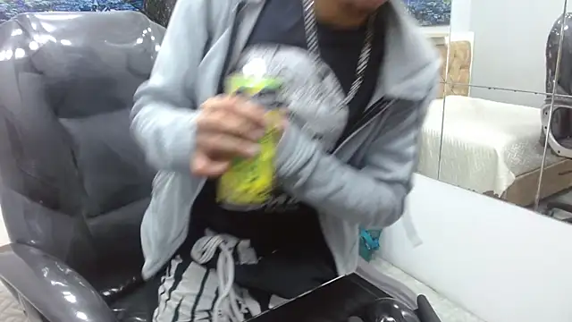 Snapshot of JackBanger_ chatting on October 13, 2025, 2:22 am JackBanger online show from October 13, 2025, 2:22 am