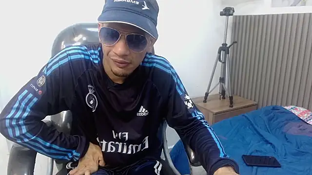 Snapshot of JackBanger_ chatting on October 20, 2025, 11:54 am JackBanger online show from October 20, 2025, 11:54 am