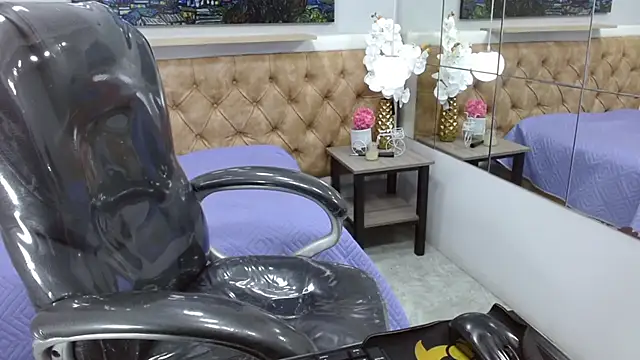 Snapshot of JackBanger_ chatting on October 30, 2025, 1:07 am JackBanger online show from October 30, 2025, 1:07 am