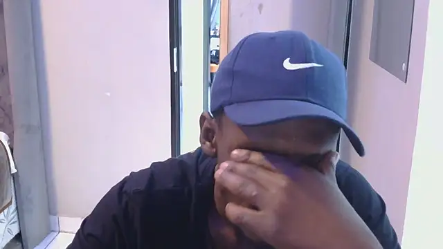 Snapshot of MthondoWeBananaX2 chatting on November 1, 2025, 5:59 pm MthondoWeBananaX2 online show from November 1, 2025, 5:59 pm