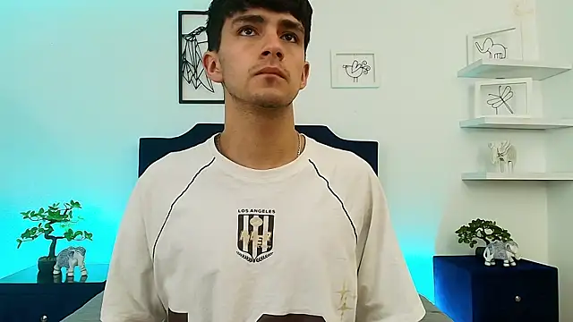 Snapshot of Axel_Draven chatting on October 16, 2025, 11:11 am Axel Draven online show from October 16, 2025, 11:11 am