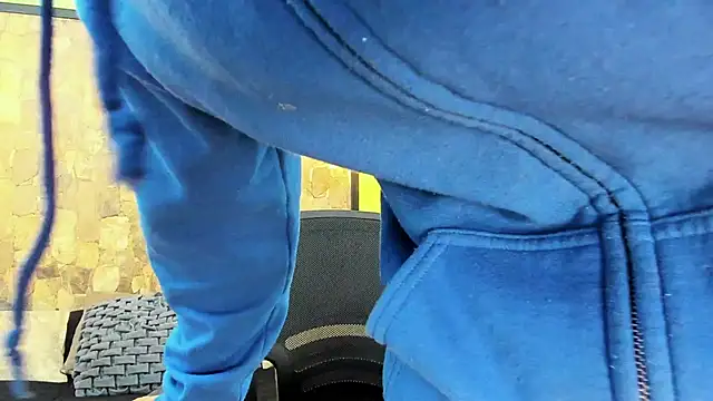 Snapshot of Axel_Draven chatting on October 31, 2025, 11:11 am Axel Draven online show from October 31, 2025, 11:11 am