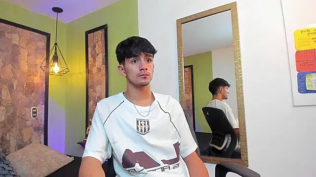 Snapshot of Axel_Draven chatting on November 13, 2025, 11:09 am Axel Draven online show from November 13, 2025, 11:09 am