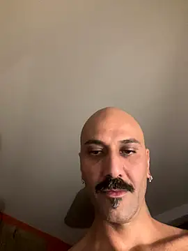Snapshot of AtipicoZZ chatting on October 10, 2025, 1:48 am AtipicoZZ online show from October 10, 2025, 1:48 am