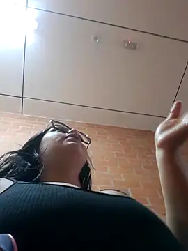 carly crazy student online show from September 29, 2025, 9:52 pm