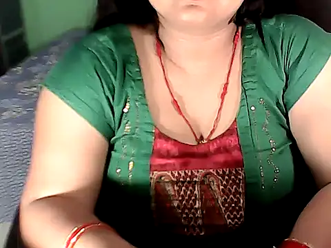 BABITA KUMARII online show from October 22, 2025, 5:24 pm