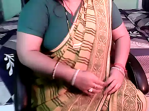 BABITA KUMARII online show from January 8, 2026, 5:04 pm